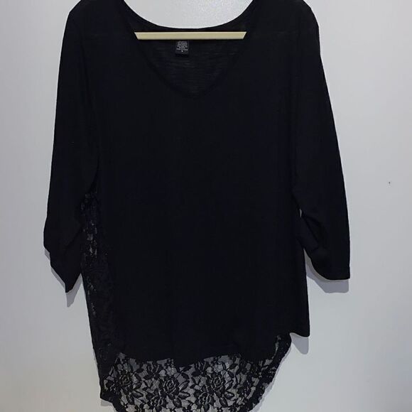 Torrid Women's 3/4 Roll Tab Sleeves Laced Back Semi-Sheer Top Black Size 3 - Picture 2 of 8